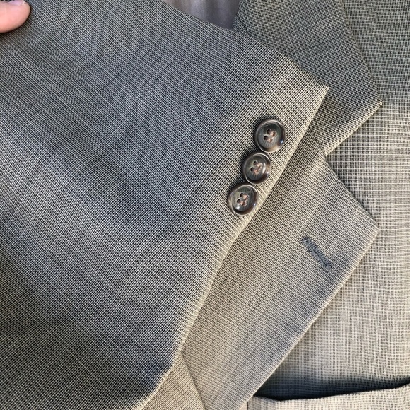 Mens Suit; Thomas Churchill Suit; 3 Button Tan 44 Regular; Classic Style - Picture 5 of 8